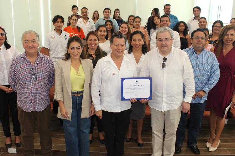 El Excmo. Embajador de la ONU Turismo reconoce el compromiso de la Universidad Anáhuac Cancún con el turismo sostenible