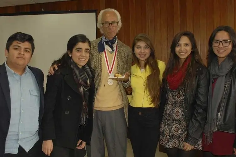 Andrés Casillas: MEDALLA ATTOLLINI 2016