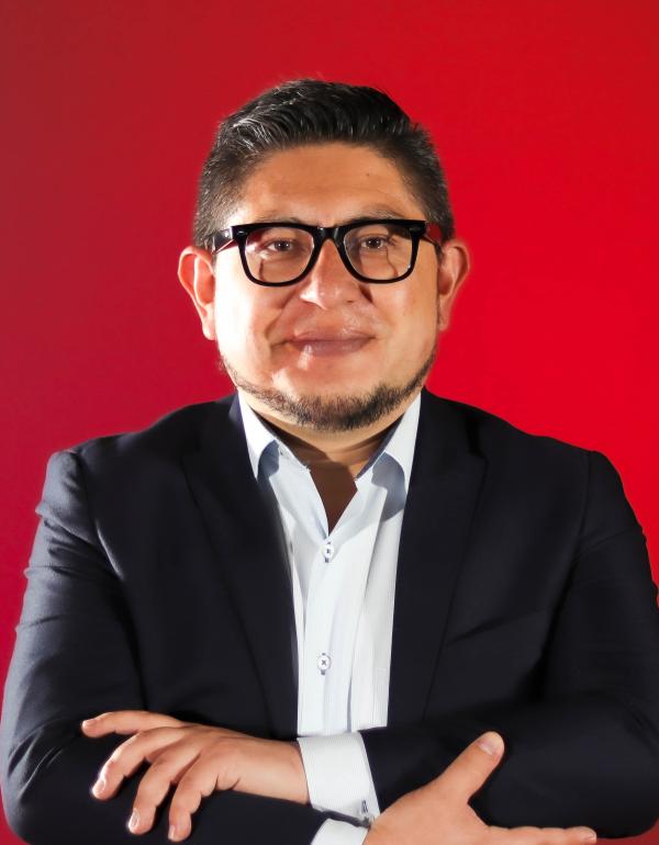 Dr. Rogelio Del Prado Flores