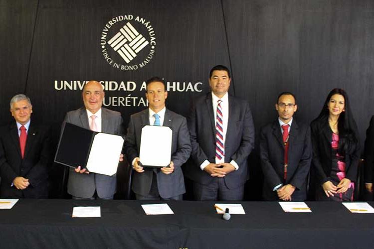 Firma Universidad Anáhuac Cátedra Corporativa con Televisa Querétaro 
