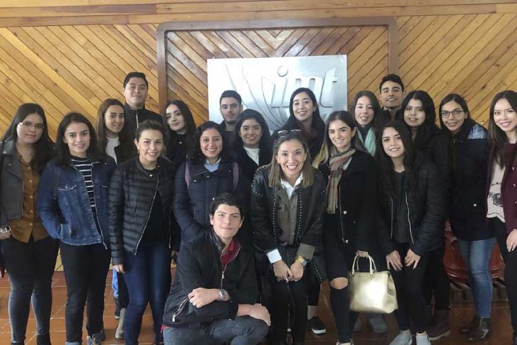 Alumnos de Negocios Internacionales visitan IMT