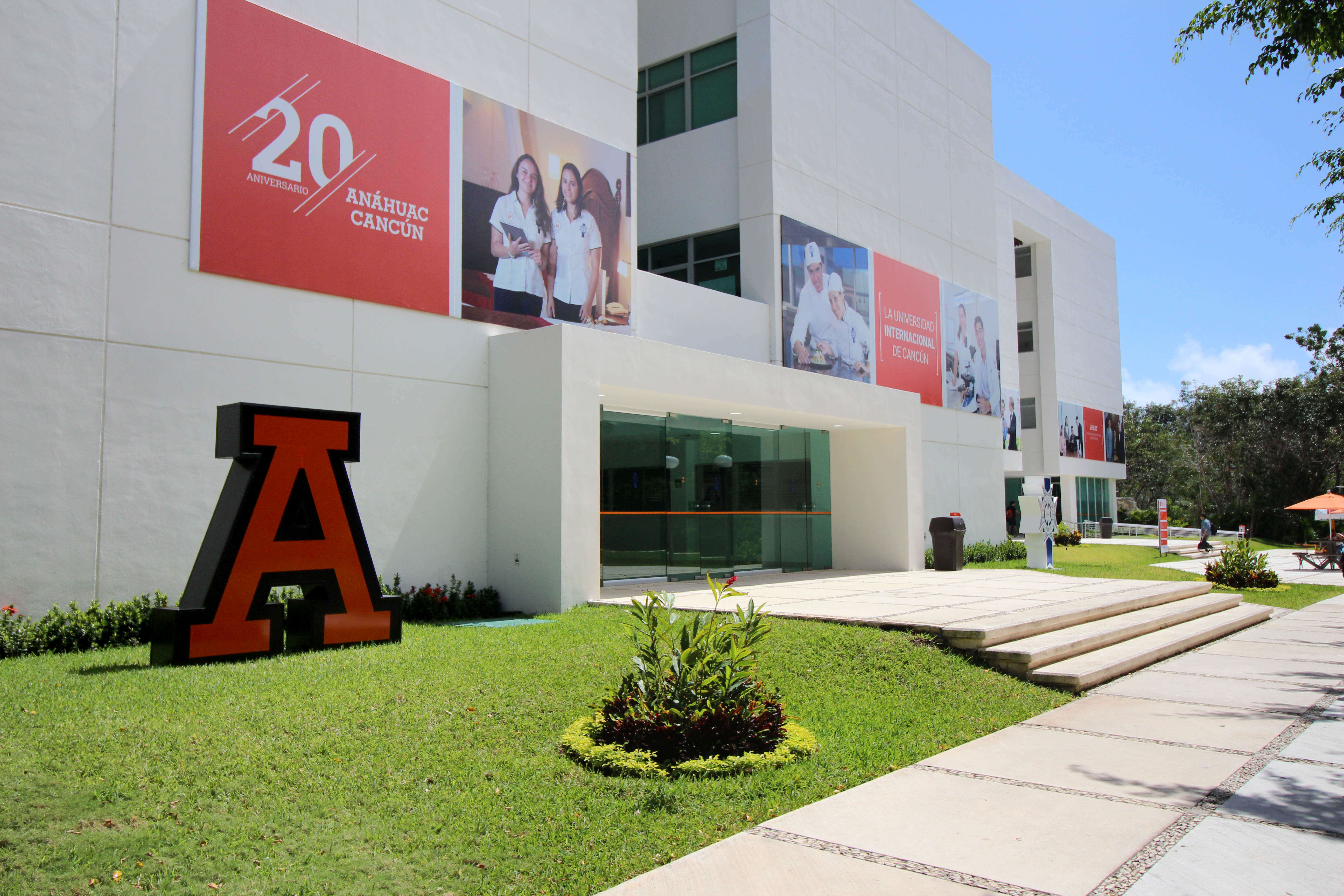 Todo Beisbol - Ave. Universidad #100, Local 7 Col. Anahuac