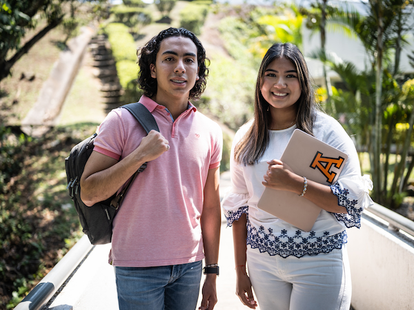 estudiantes de desarrollo humano y familiar