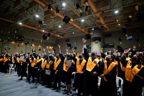 Emotiva Ceremonia De Graduación De Licenciatura | IEST Anáhuac