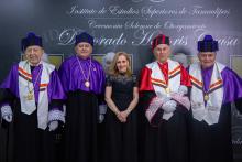 Los cuatro doctores Honoris Causa, en compañía de nuestra Rectora.