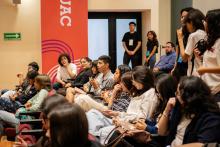 Alumnos de Diseño Gráfico en TROPICAL 2297.