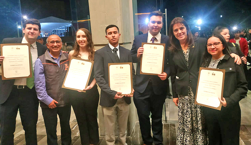 Ceremonia de Premios a la Excelencia Académica 2024