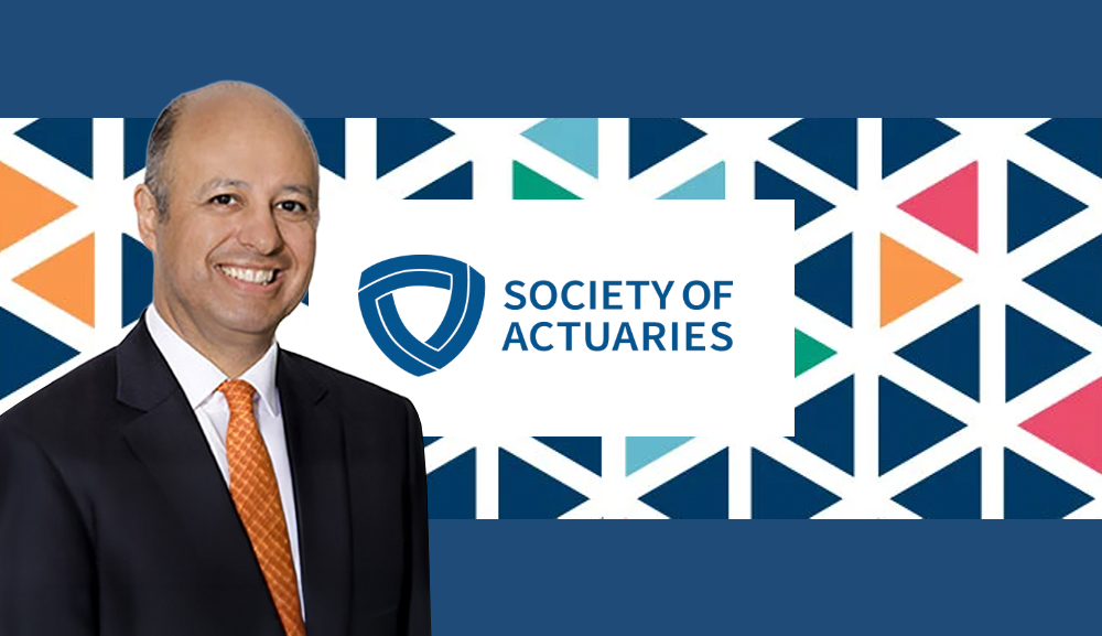 Carlos Arocha recibe el Outstanding Volunteer Award de la SOA