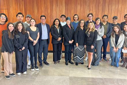 Egresados Anáhuac comparten experiencias y consejos en el encuentro “Diálogos que Inspiran” 