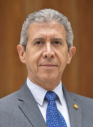 Dr. Salvador Bueno