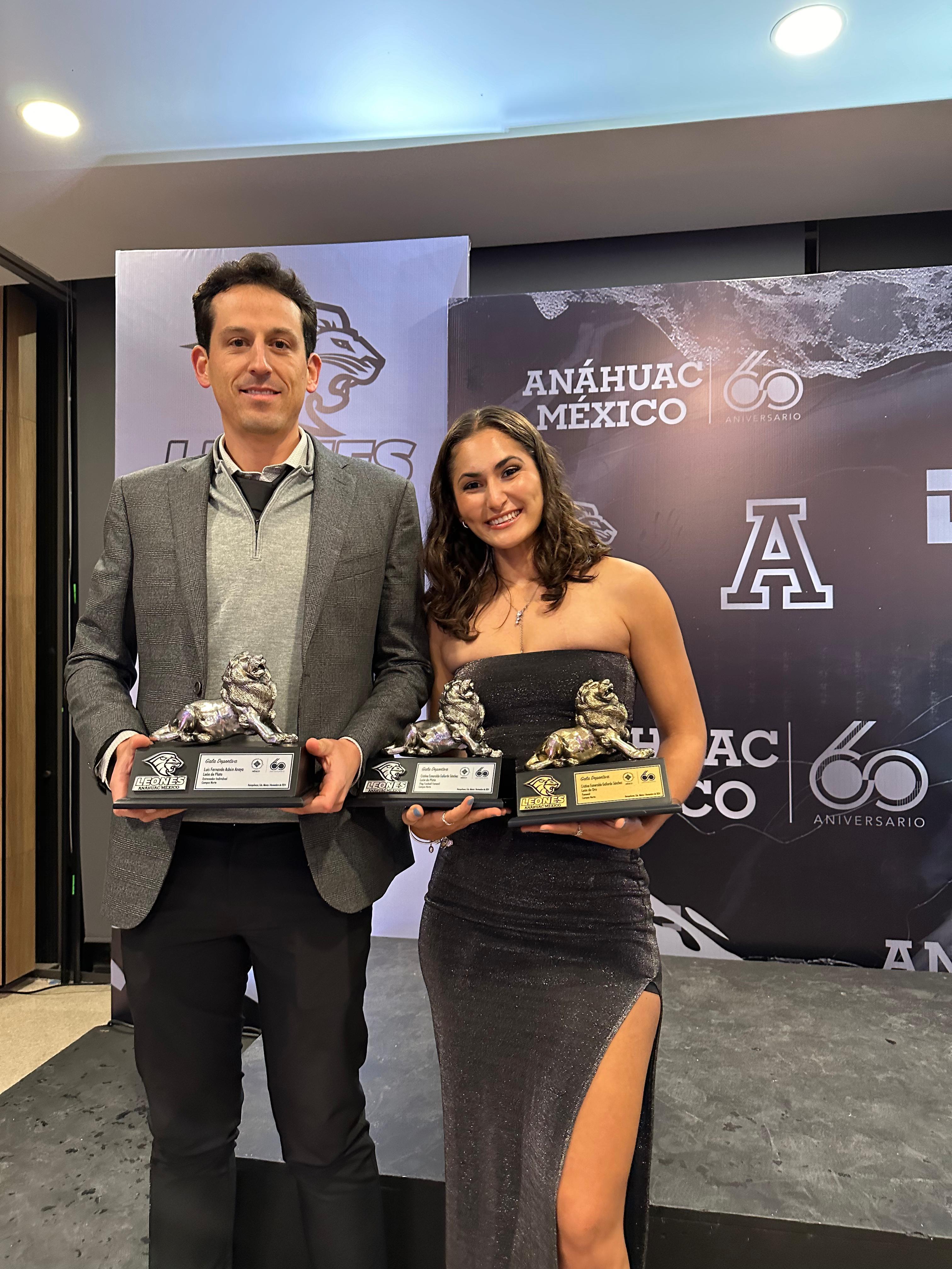 Esmeralda Galalrdos y. Fernado Asbun Leones de Plata Dirección del Deporte