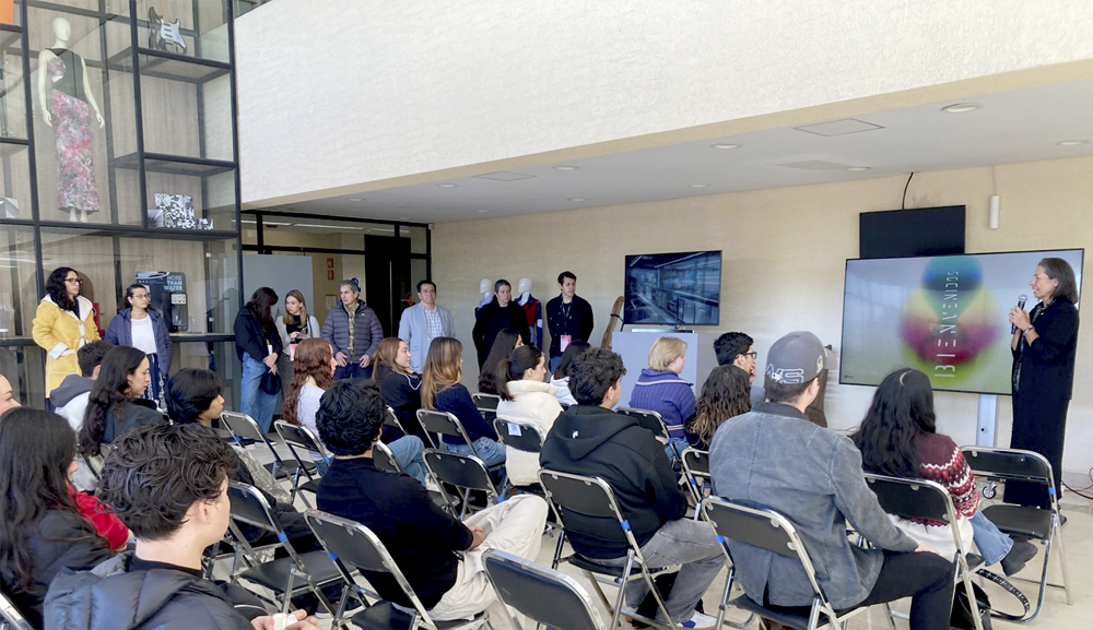 La Facultad de Diseño da la bienvenida a sus nuevos alumnos en la tradicional BIU