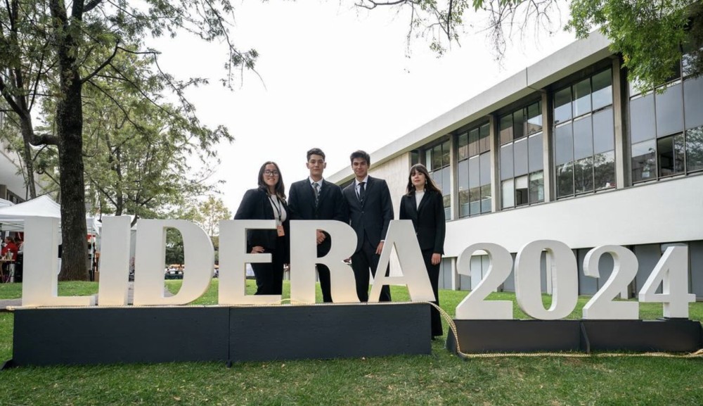 Académicos de la Facultad de Educación y Humanidades, jurados en el Premio Lidera 2024