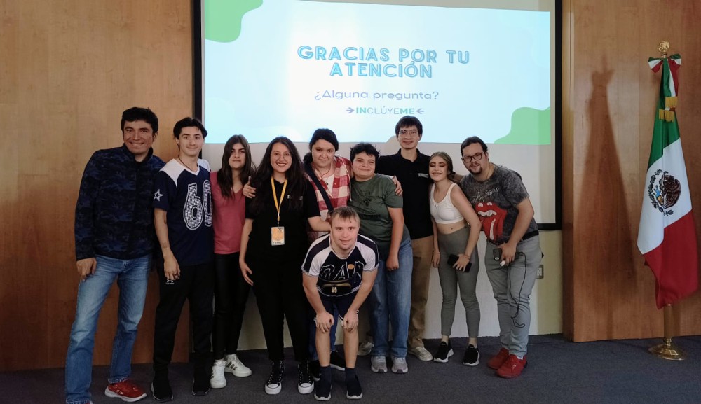 Fundación Inclúyeme imparte taller a alumnos del Diplomado de Habilidades Sociales y Vocacionales