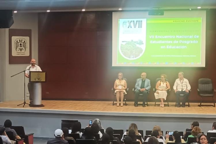 Académicos de Educación y Humanidades participan en el CNIE 2023