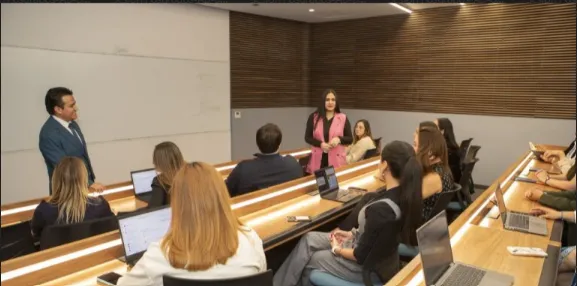 Pagos y financiamientos