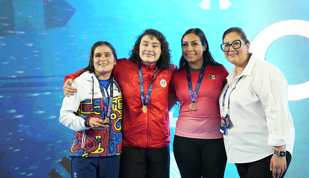 Alumna de Dirección del Deporte se cuelga bronce en los World Para Swimming Series 2024 