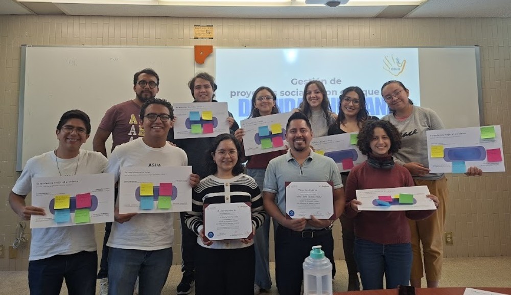 WYA y ASUA Desarrollo Humano y Familiar imparten taller sobre proyectos sociales