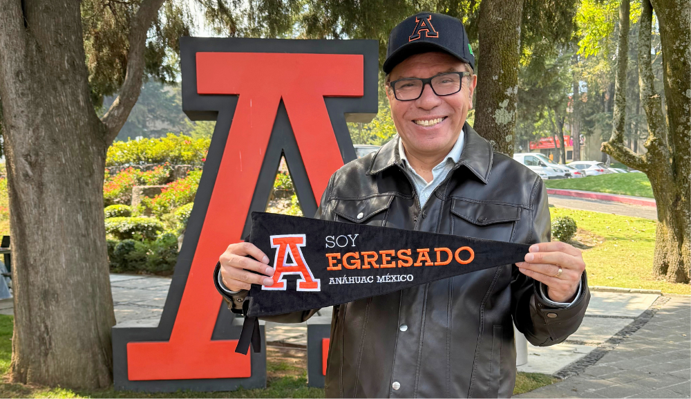 Egresado del Capítulo Nueva York imparte ponencia en su alma mater