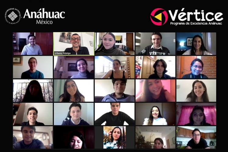 Alumnos de Vértice dialogan con personalidades de la moda en México