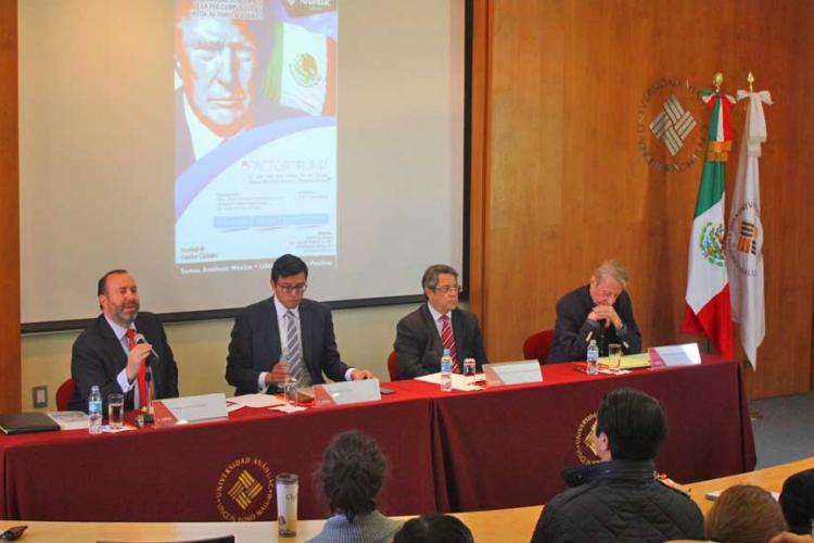 Estudios Globales realiza panel académico sobre el “Factor Trump”