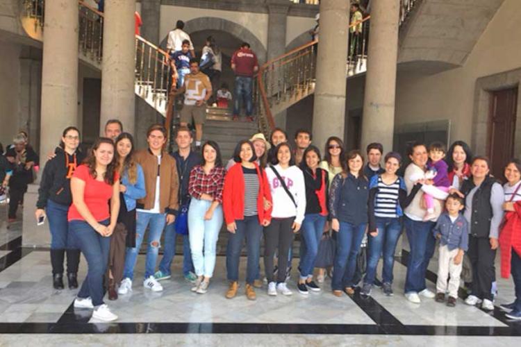 Escuela de Diseño del Campus Sur organiza visita al Alcázar Chapultepec