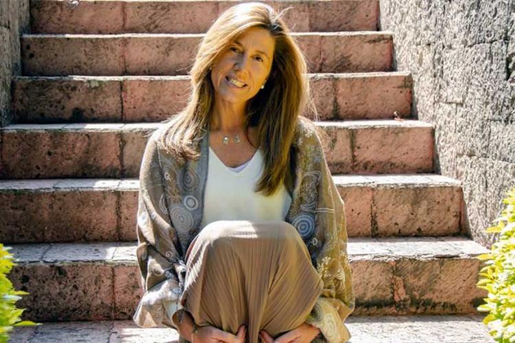 La terapeuta Carola Grove imparte webinar sobre pérdidas y duelos 