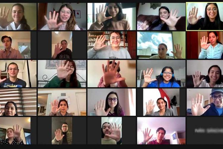 Impulsamos la lengua de señas mexicanas con “Fisio a la mano”