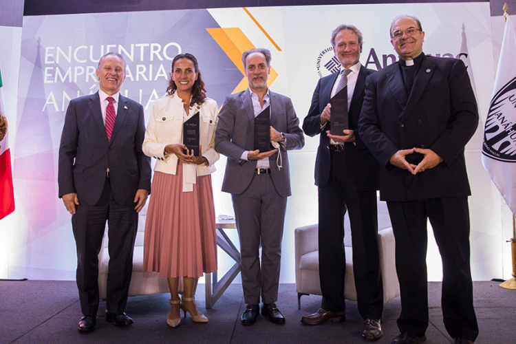 Reconocemos lo mejor de la vinculación en la quinta edición del Encuentro Empresarial Anáhuac 2022