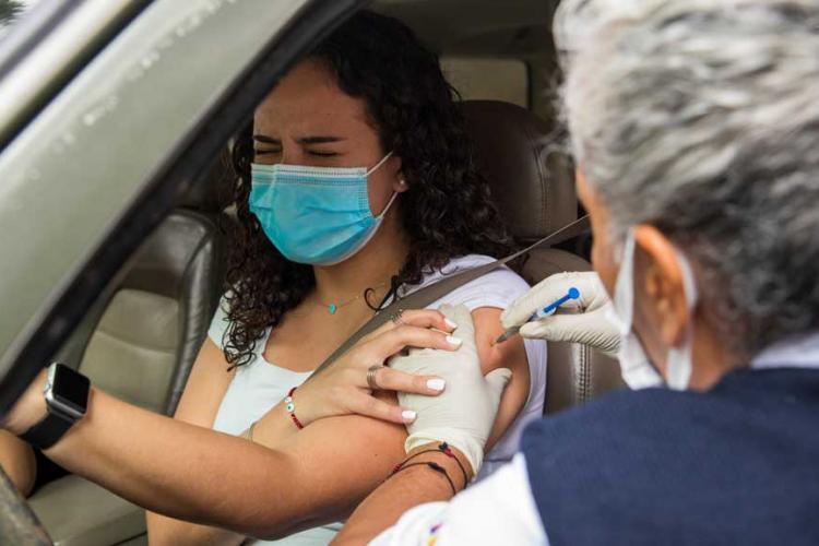 Se realizó la vacunación de jóvenes de 18 a 29 años de edad en las instalaciones de la Universidad Anáhuac