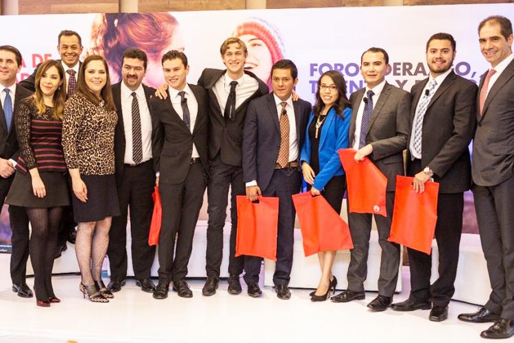 Yair Gittler Unikel gana en panel de Shell México