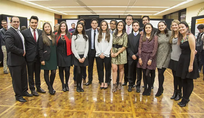 Alumnos de Ciencias Actuariales presentan carteles del Seminario de Investigación