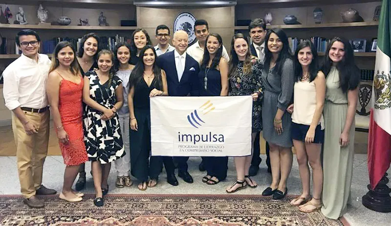 Alumnos de IMPULSA asisten a seminario internacional en Asia