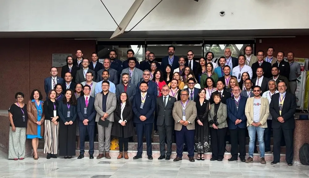 La Facultad de Comunicación, presente en el Encuentro Internacional de la Red de Radios Universitarias en México