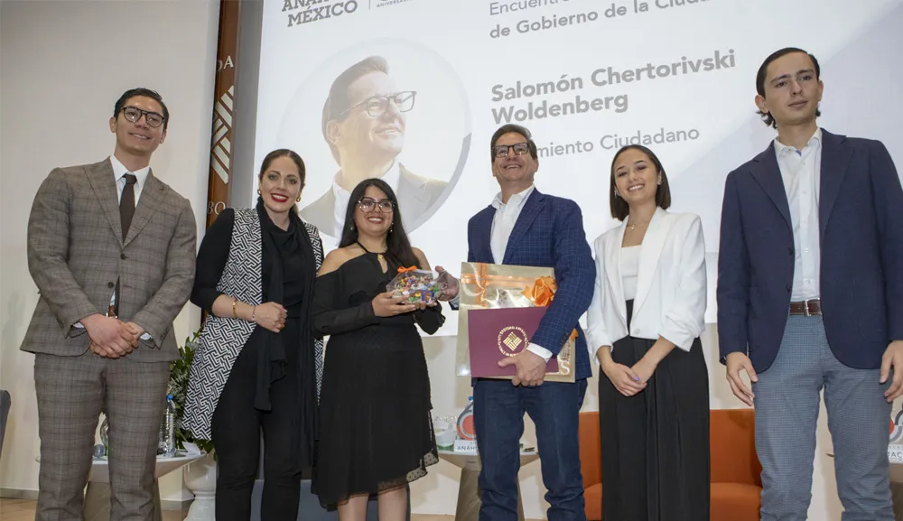 Encuentro de alumnos con el candidato a la jefatura de gobierno de la CDMX: Salomón Chertorivski