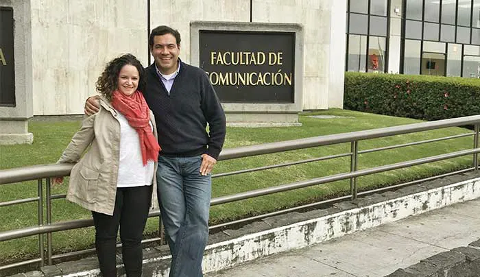 Directora de comunicación de The Coca-Cola Company visita Radio Anáhuac