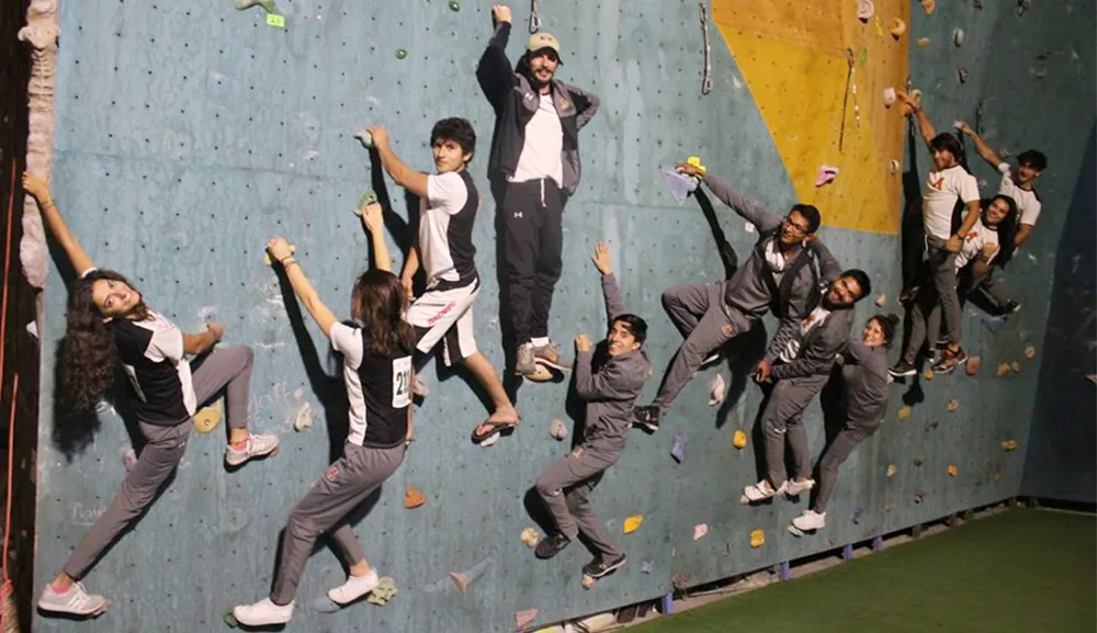 Leones de Montañismo destacan en el Campeonato Nacional de Escalada de Conadeip