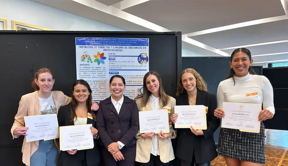 Egresadas de Psicología publican artículo en revista científica