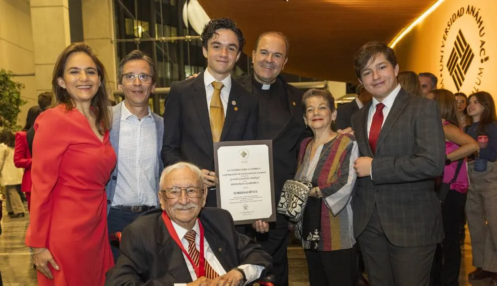 Premios A La Excelencia Académica Reconociendo Talento Anáhuac 1085