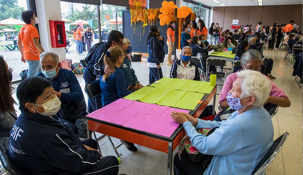 Recibimos a más de 400 adultos mayores en nuestra Universidad durante ASUA por los Grandes