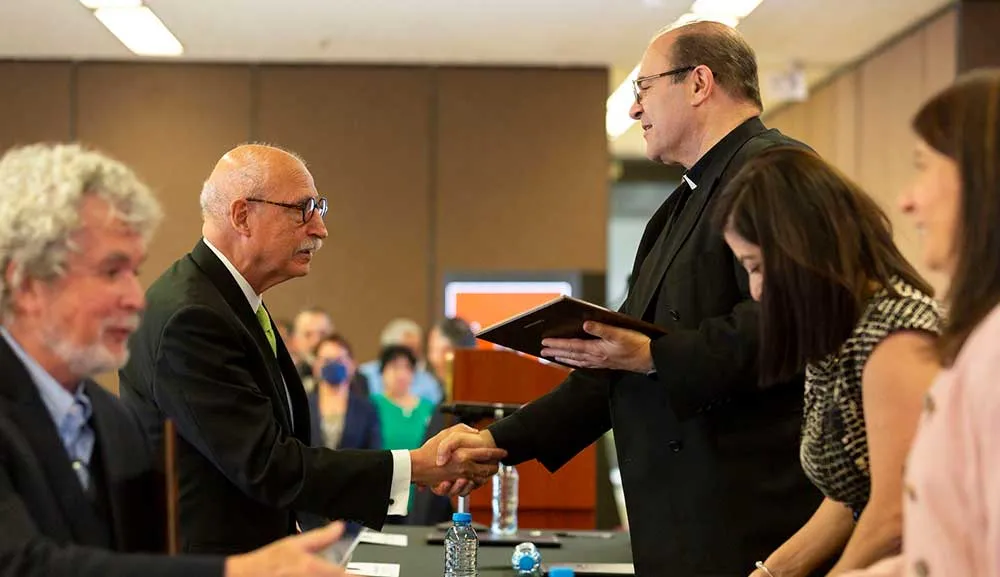 Destacamos la labor de colaboradores y profesores en la Ceremonia de Entrega de Reconocimientos de Antigüedad y Jubilación 2022