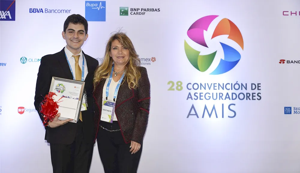 Rodrigo Luna gana segundo lugar nacional en concurso de la AMIS