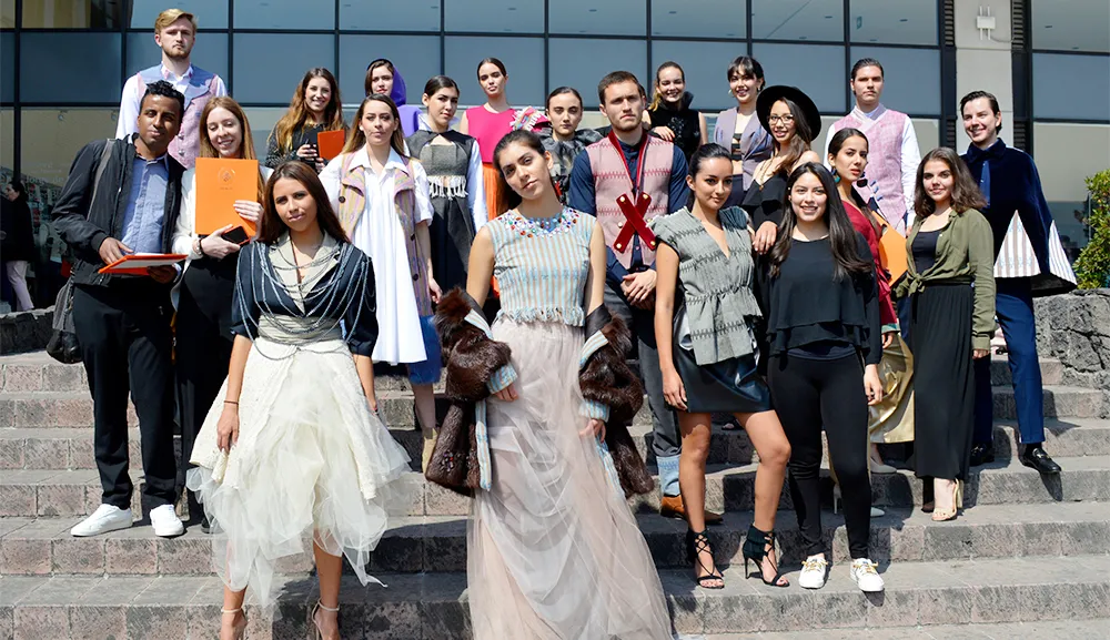 Se realizó en nuestra Universidad la exposición de moda “Dandy Couture”