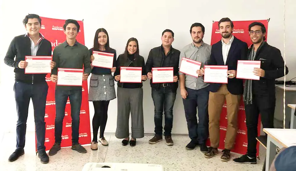 Alumnos de Actuaría destacan en Certamen Interuniversitario BugaMap 