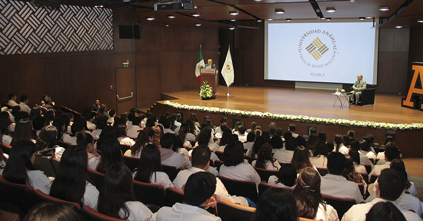 El Director del Instituto Nacional de Neurología “Manuel Velasco Suárez” impartió cátedra en la Universidad Anáhuac