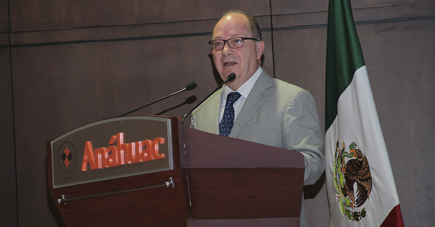 El Director del Instituto Nacional de Neurología “Manuel Velasco Suárez” impartió cátedra en la Universidad Anáhuac