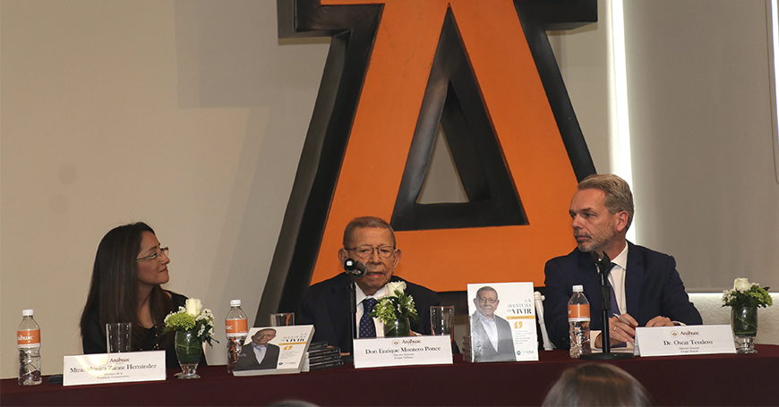 Don Enrique Montero Ponce presentó su libro “La Aventura de Vivir” en la Universidad Anáhuac