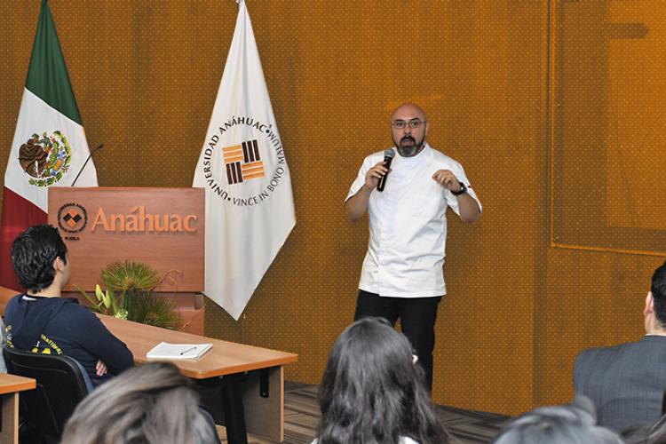 Chef Ejecutivo de Barroco Restaurante imparte Cátedra Prima en la Universidad Anáhuac
