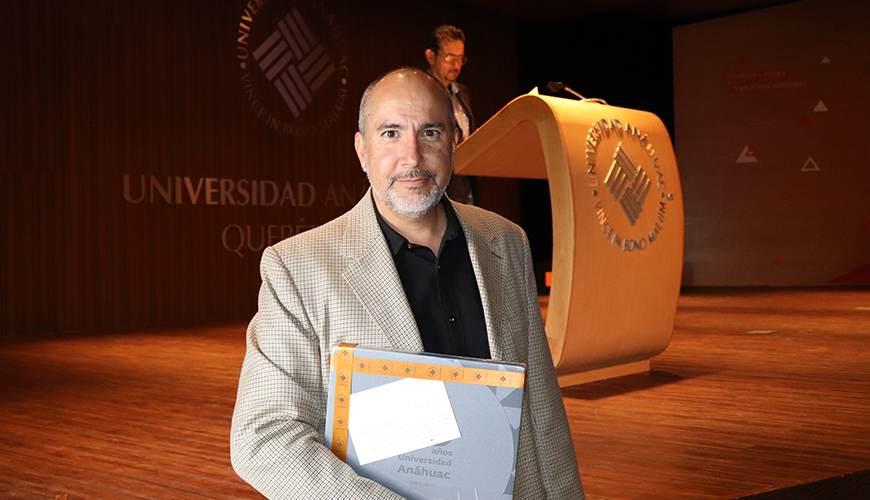 Conferencia de Rubén Ruiz