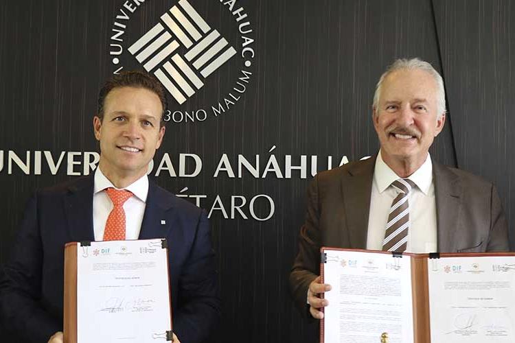 Firma Anáhuac Querétaro convenio con DIF El Marqués